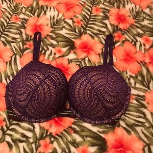 Victoria’s Secret Bombshell Plunge Bra 38C